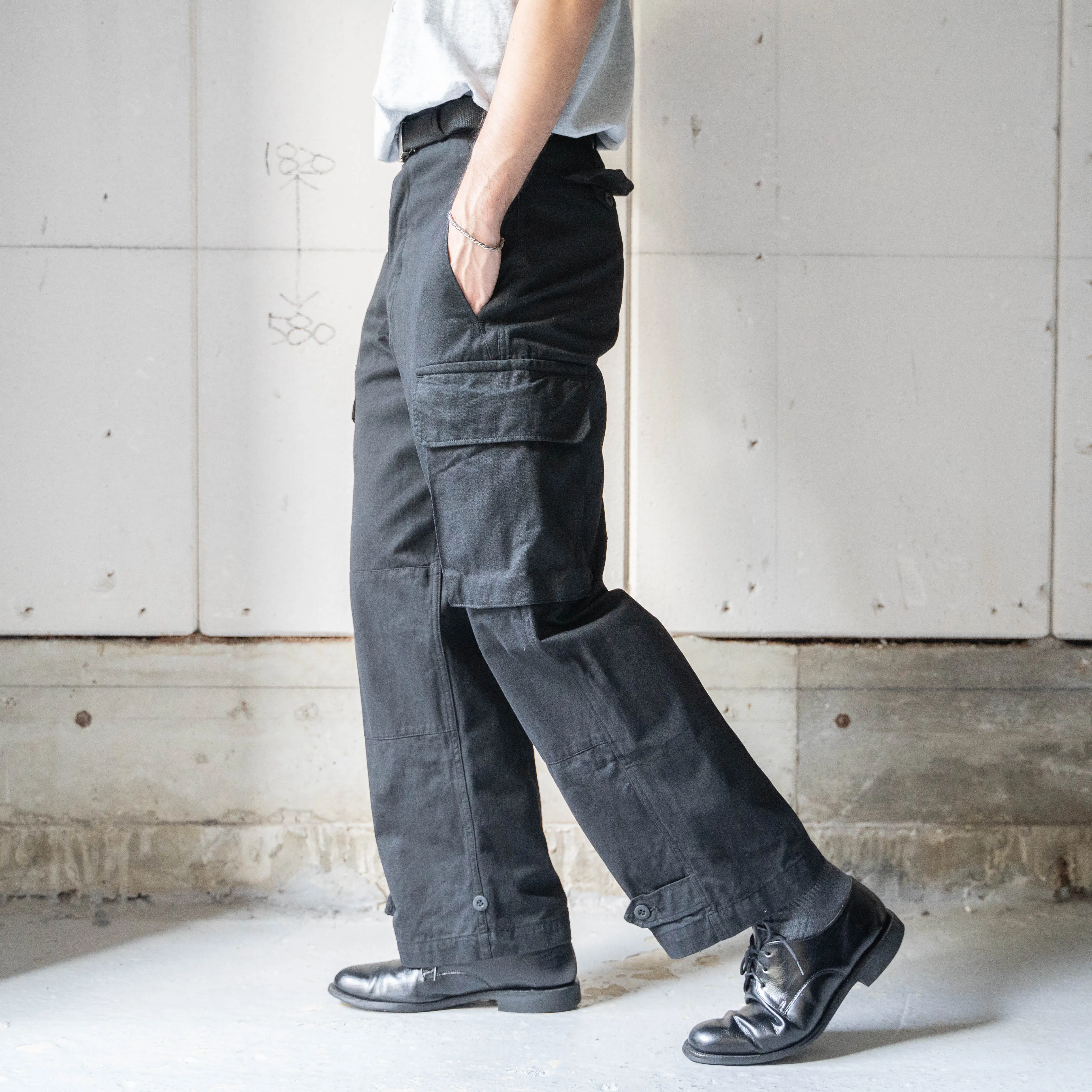 1950-60s French military M47 cargo pants size21 'dead stock' -black dyed-