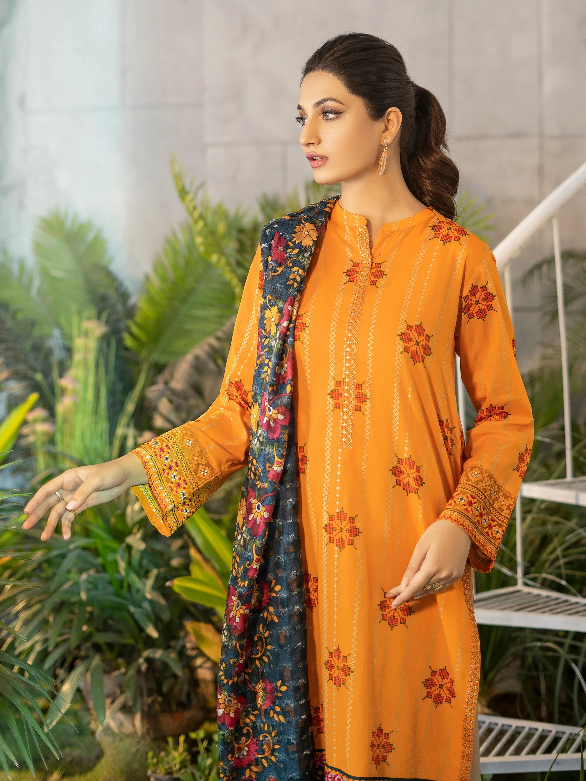 2 Piece Lawn Suit-Embroidered (Unstitched)