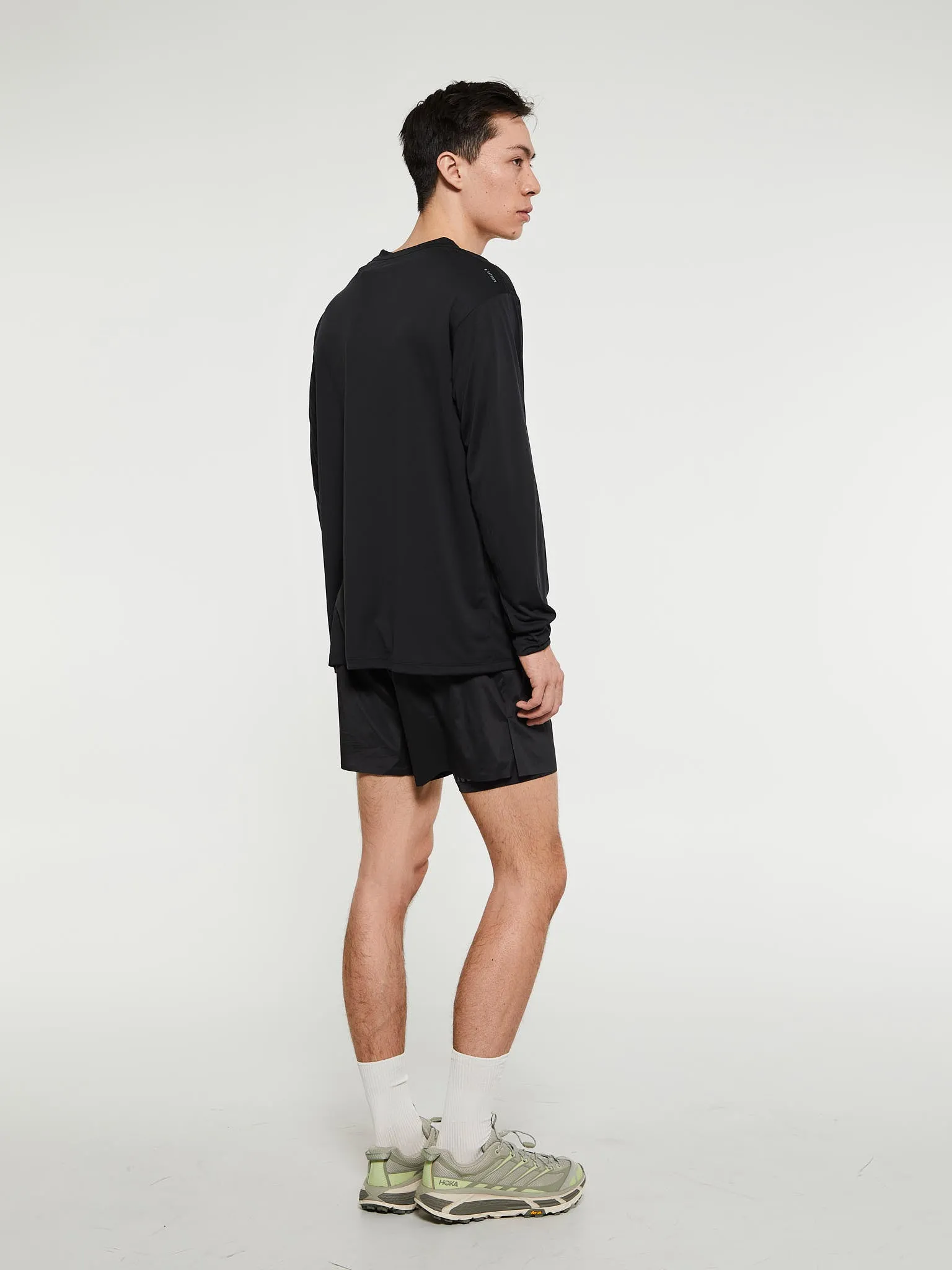 AuraLite Long T-Shirt in Black