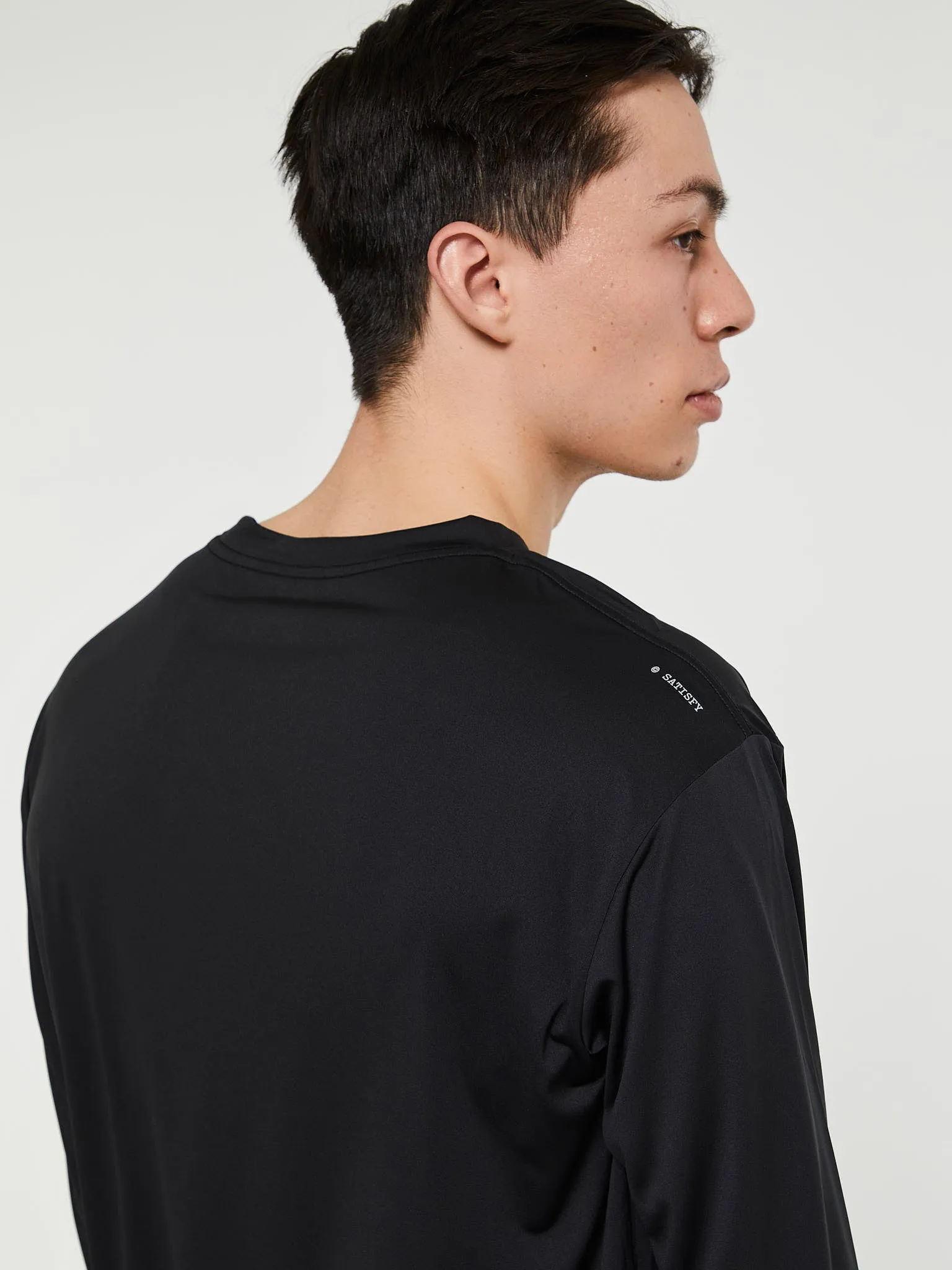 AuraLite Long T-Shirt in Black