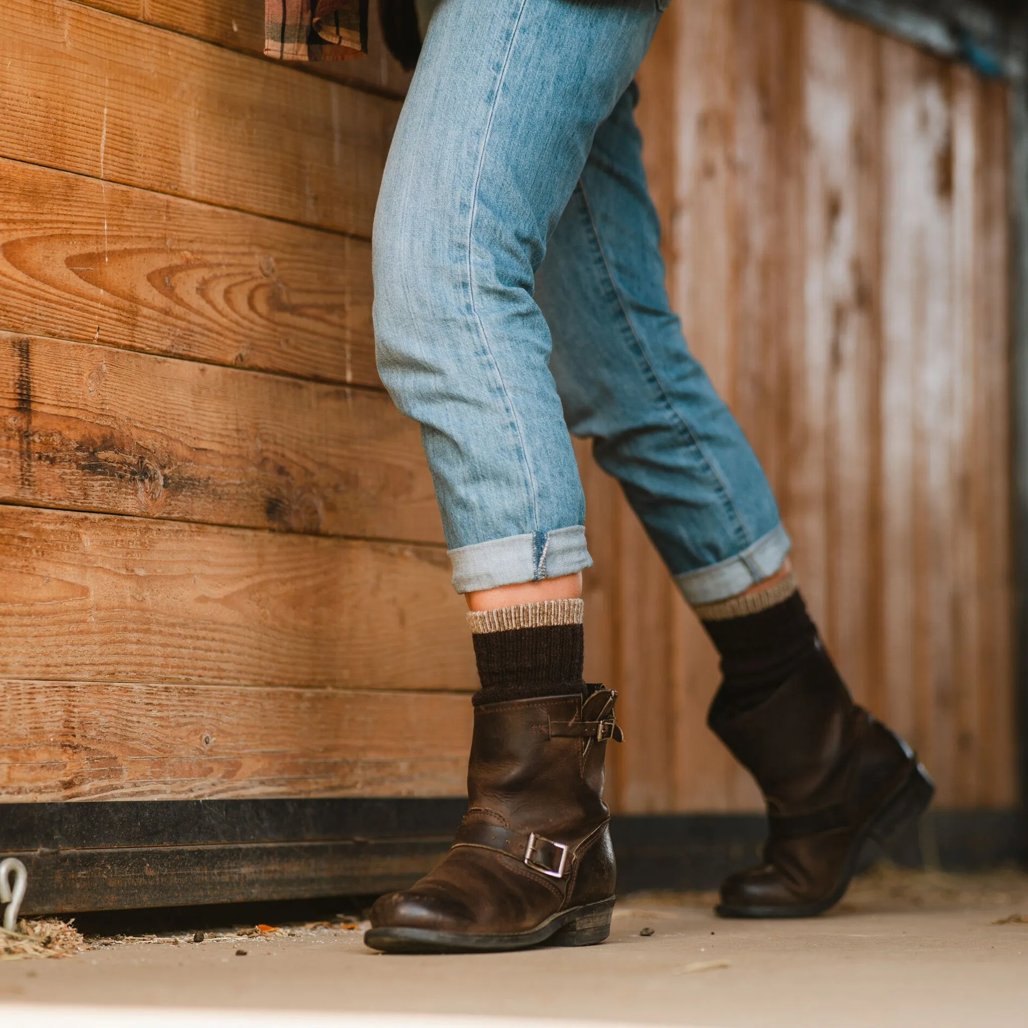 Colorblock Thermal Heavyweight Mid-Calf Boot & Field Sock