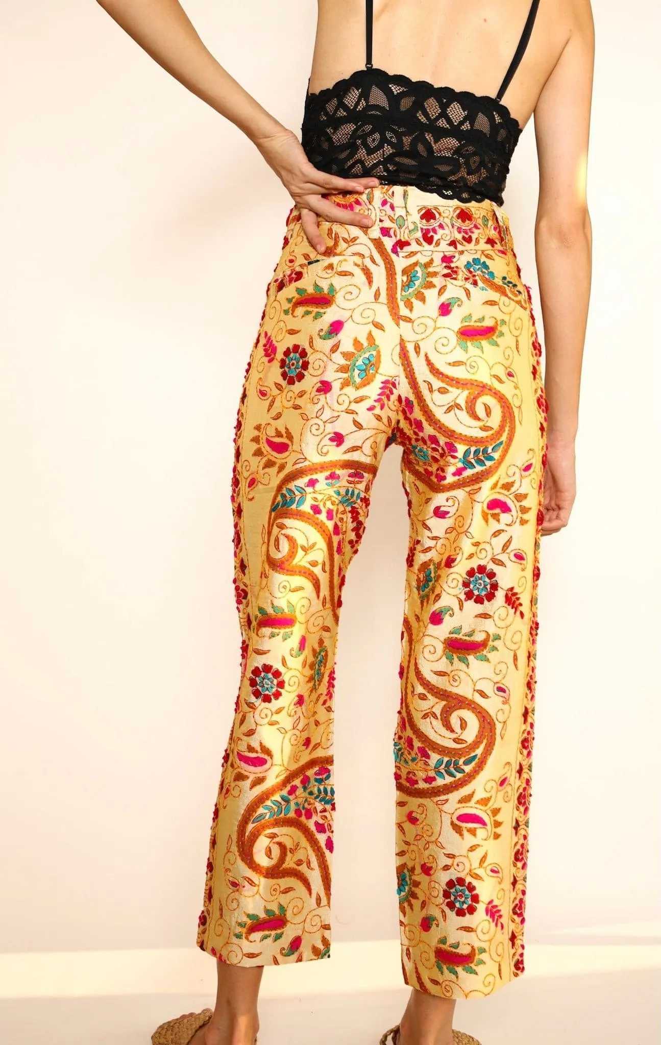 EMBROIDERED PANTS FARRAH