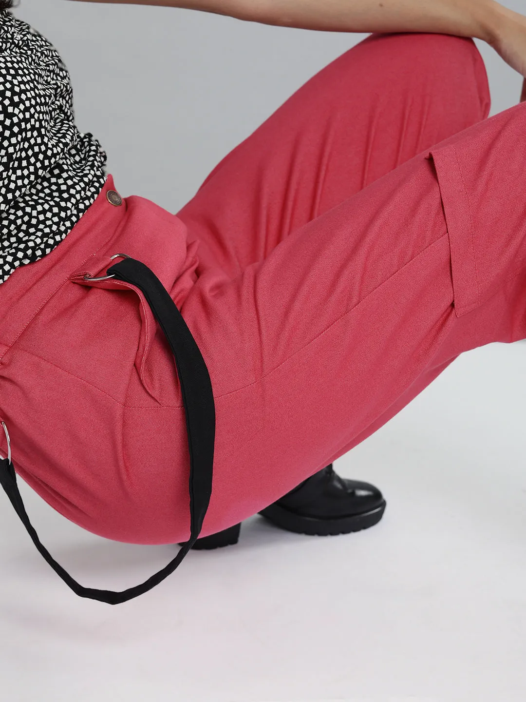 Fuchsia Hip-Hop Streetwear Cargo Pants