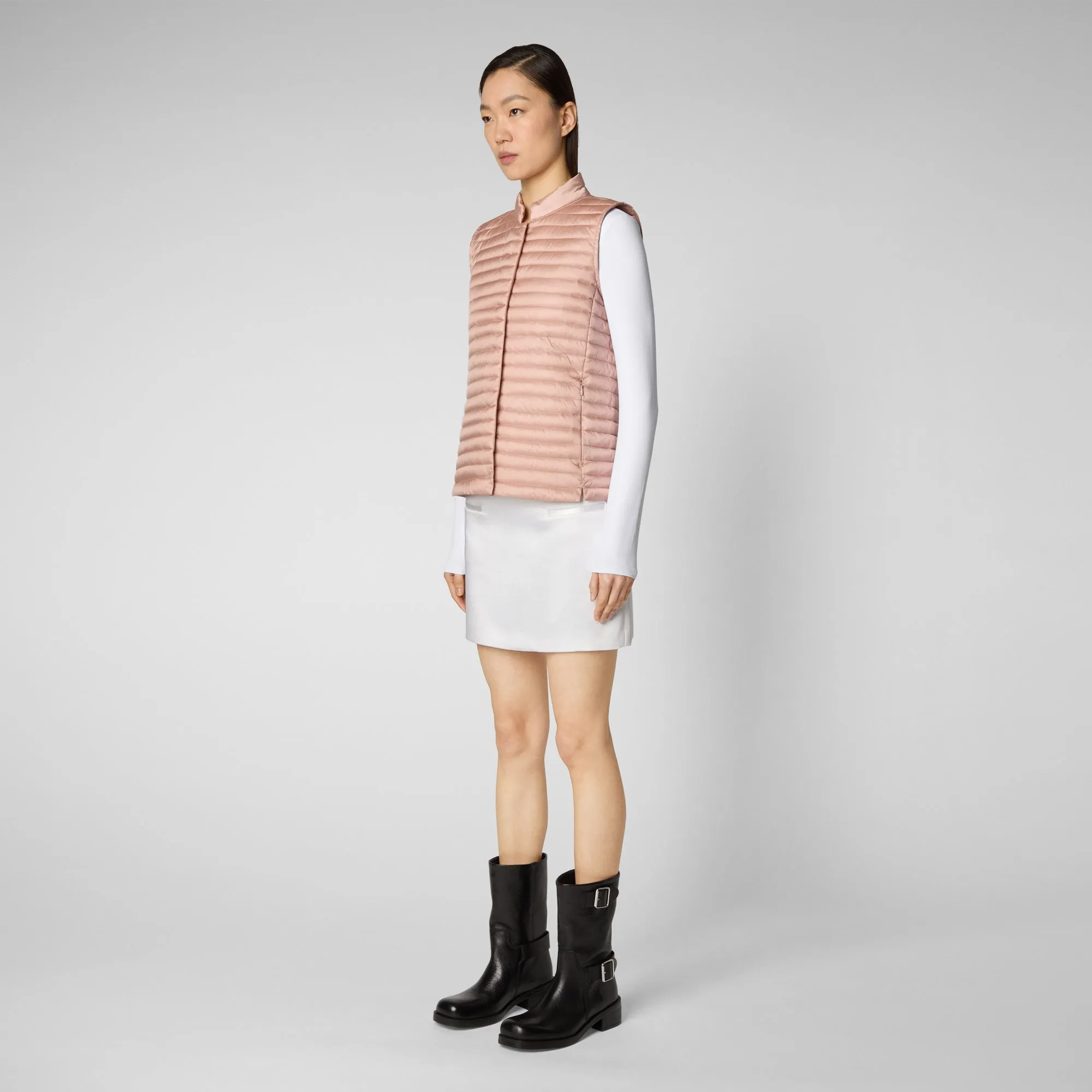 Woman's vest Aria in powder pink